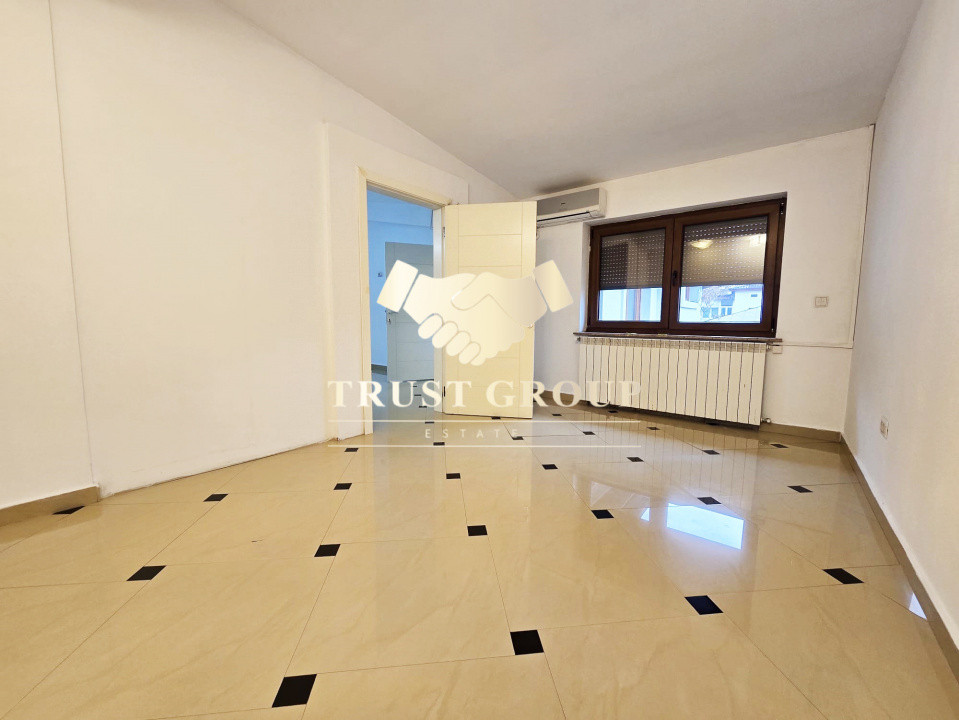  5 camere langa piata  Domenii Vila eleganta