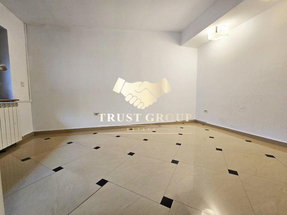  5 camere langa piata  Domenii Vila eleganta