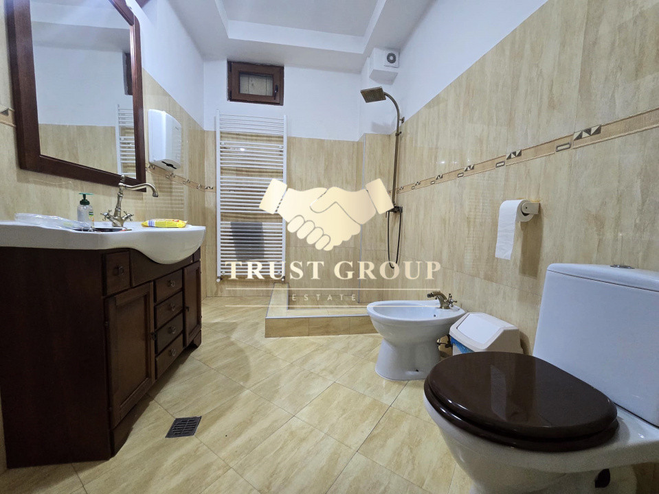  5 camere langa piata  Domenii Vila eleganta