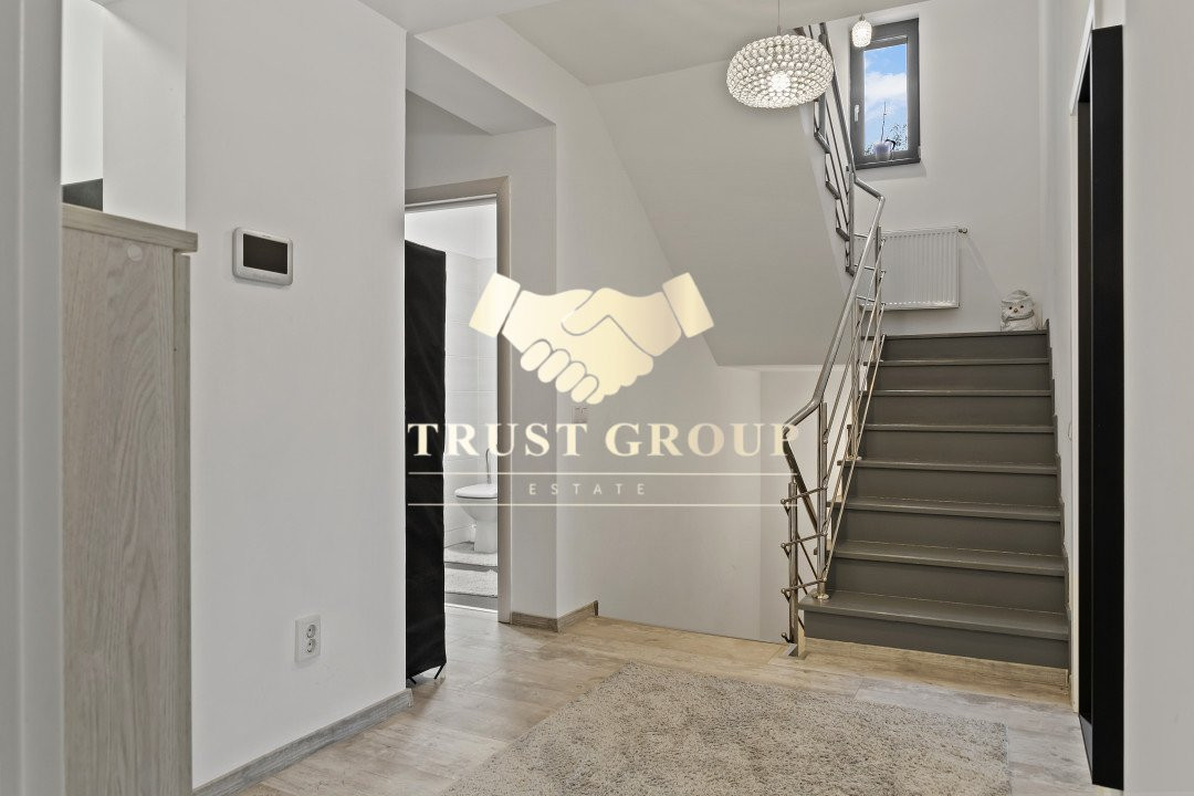  -Casa\Vila 9 Camere -  Teren de 700 mp - Ideală pentru Familii sau Businessuri