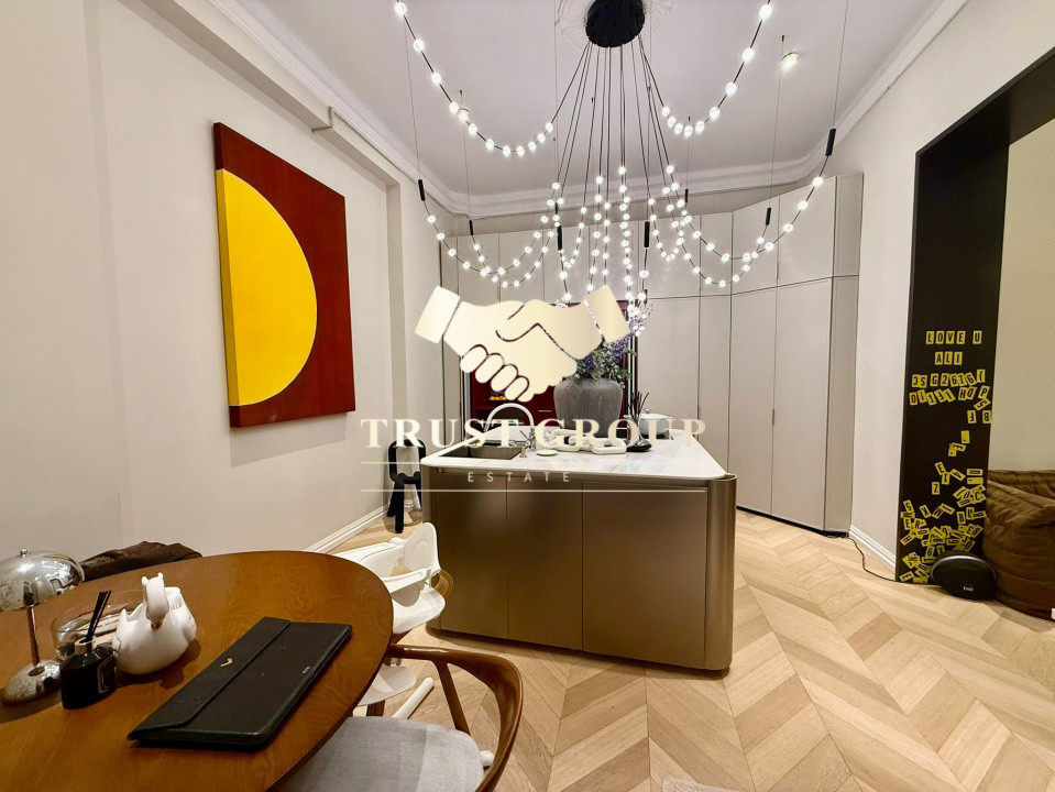 Apartament de lux cu design contemporan în vilă interbelică – COMISION 0%