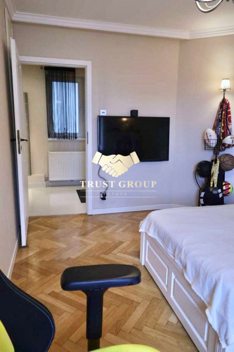 Apartament 3 Ultracentral | Complet renovat | Imobil fără risc sau urgenta 