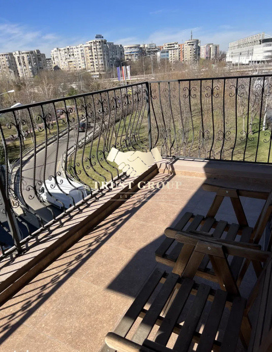 2 camere Crangasi | Bloc 2016 | 