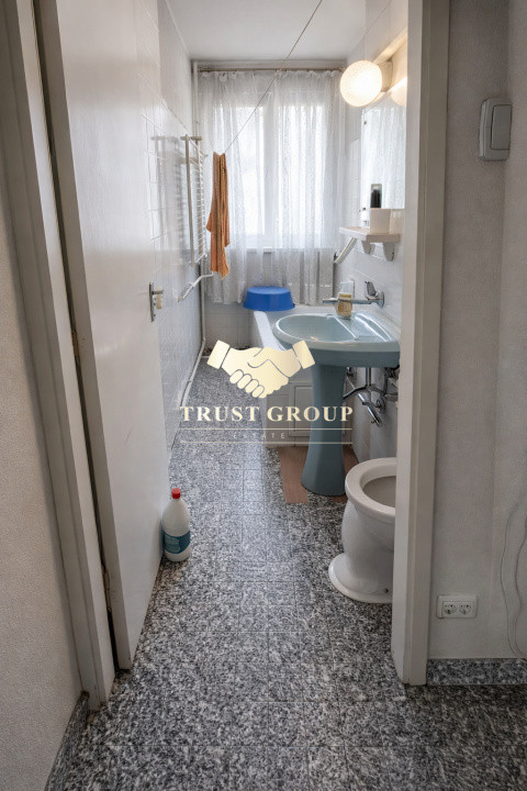 Apartament 4 camere universitate - Bloc fara risc sau urgenta