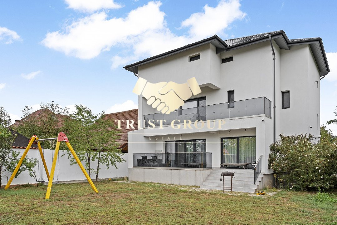  -Casa\Vila 9 Camere -  Teren de 700 mp - Ideală pentru Familii sau Businessuri