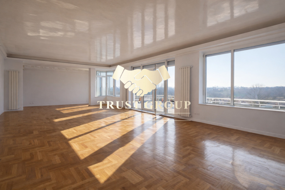 Apartament 5 camere cu terasa in parcul Cismigiu 