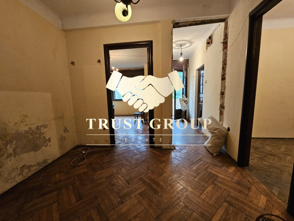 Apartament in Vilă Etaj 1 , 2 boxe, Pod Clucerului