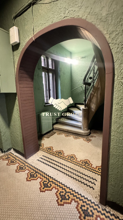 Apartament  4 camere spațios și luminos într-o vilă interbelică