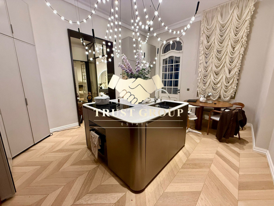 Apartament de lux cu design contemporan în vilă interbelică 