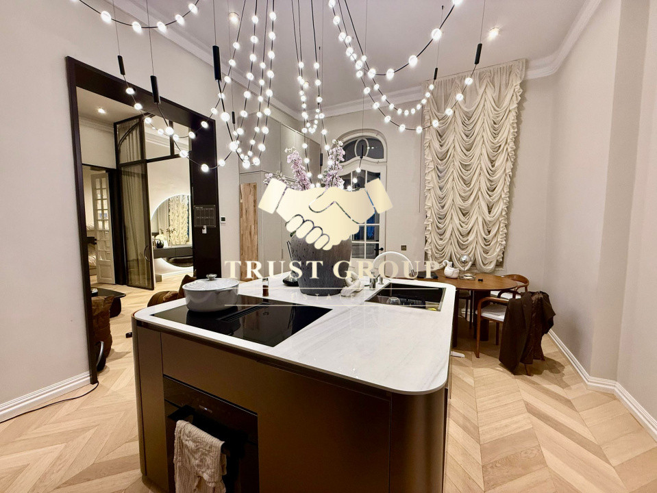 Apartament de lux cu design contemporan în vilă interbelică 