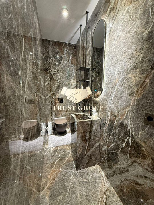 Apartament de lux cu design contemporan în vilă interbelică 