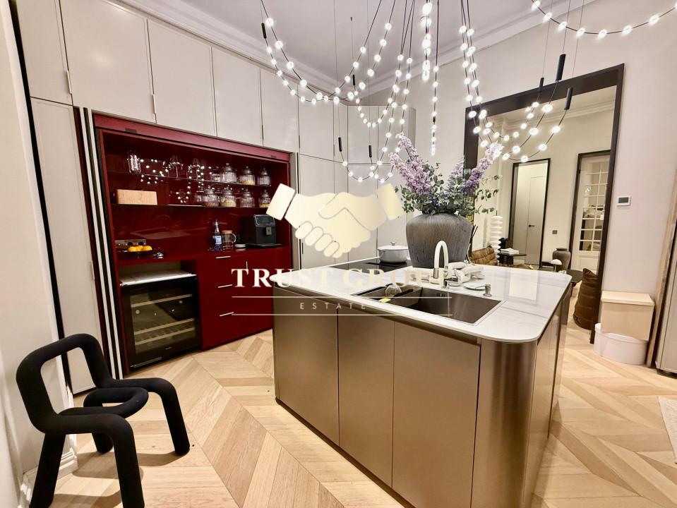 Apartament de lux cu design contemporan în vilă interbelică – Cartierul Armenesc