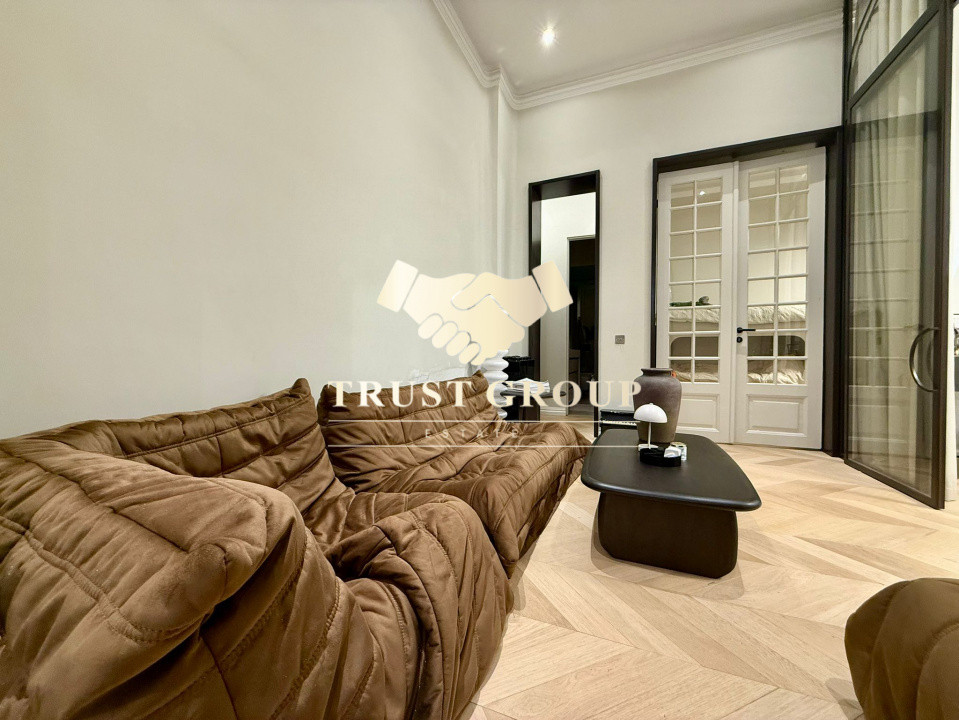 Apartament de lux cu design contemporan în vilă interbelică 