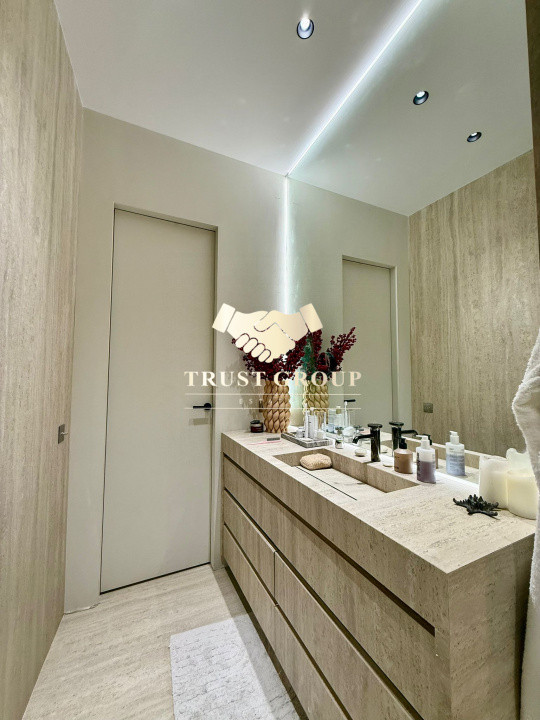 Apartament de lux cu design contemporan în vilă interbelică 
