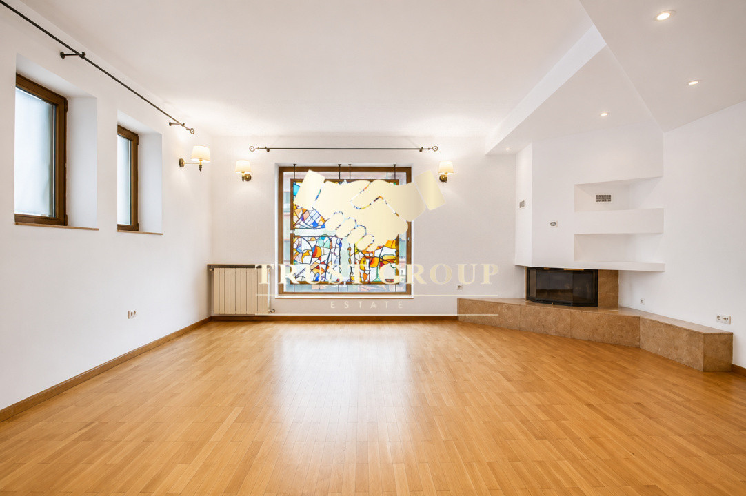 Vila individuala 5 camere | 325 mp | Terasă | garaj | curte proprie