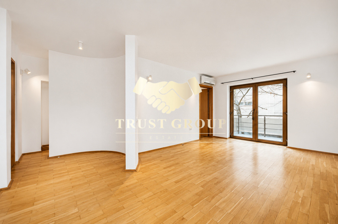 Vila individuala 5 camere | 325 mp | Terasă | garaj | curte proprie