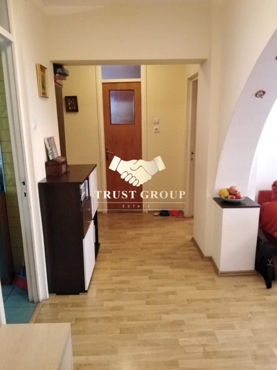 3 camere | 1 min metrou Brancusi | Bloc 1984