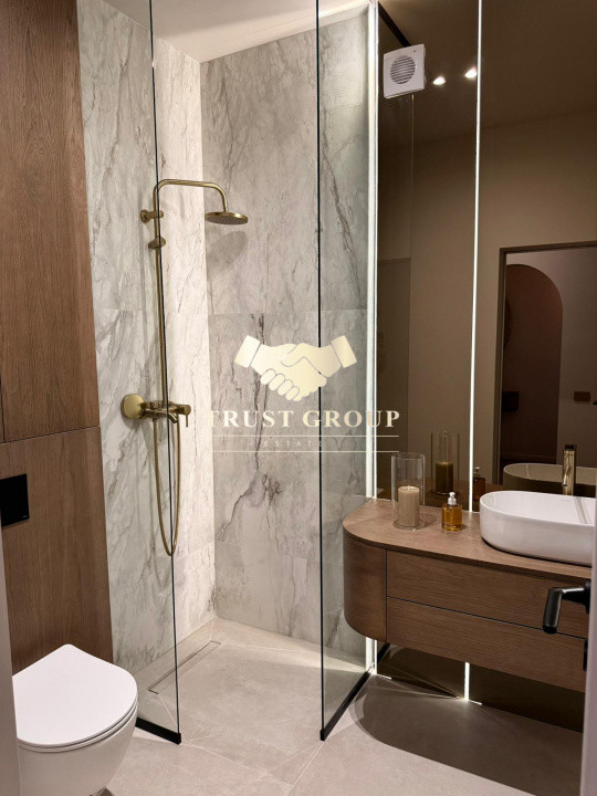 Apartament 3 camere + dressing + loc de parcare Bulevardul Unirii