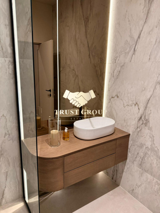 Apartament 3 camere + dressing + loc de parcare Bulevardul Unirii