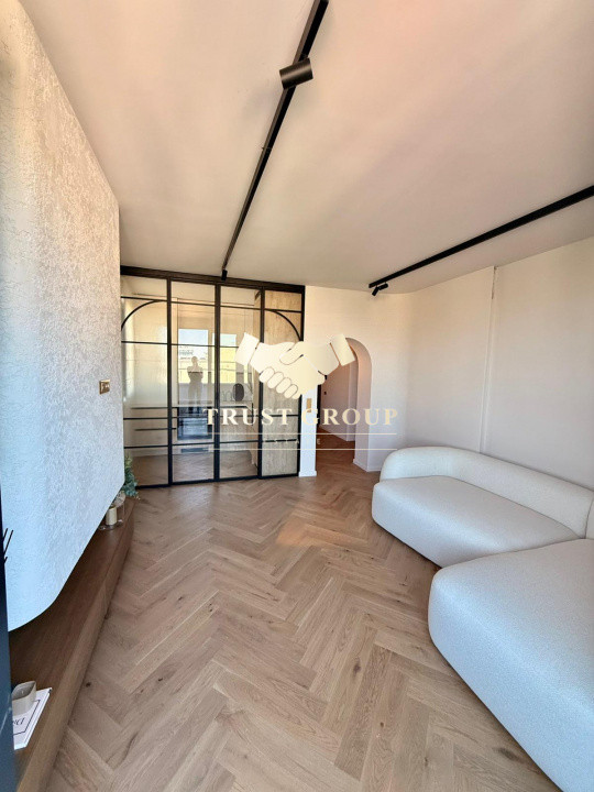 Apartament 3 camere + dressing + loc de parcare Bulevardul Unirii