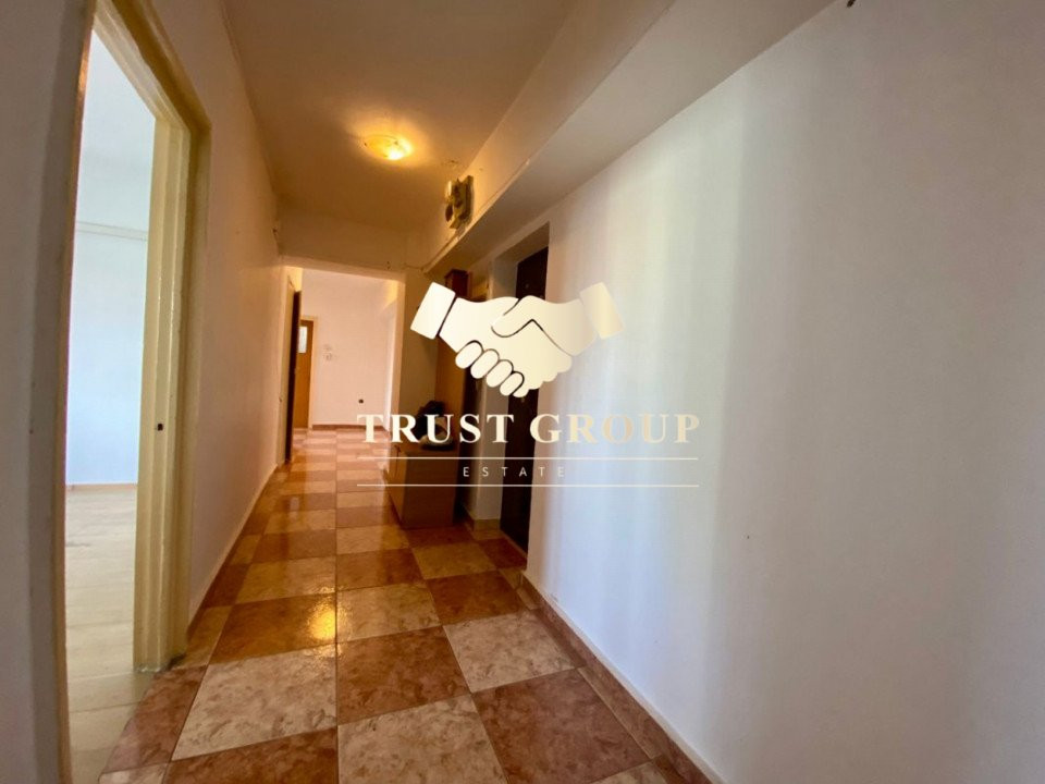 Apartament 3 camere decomandat spațios