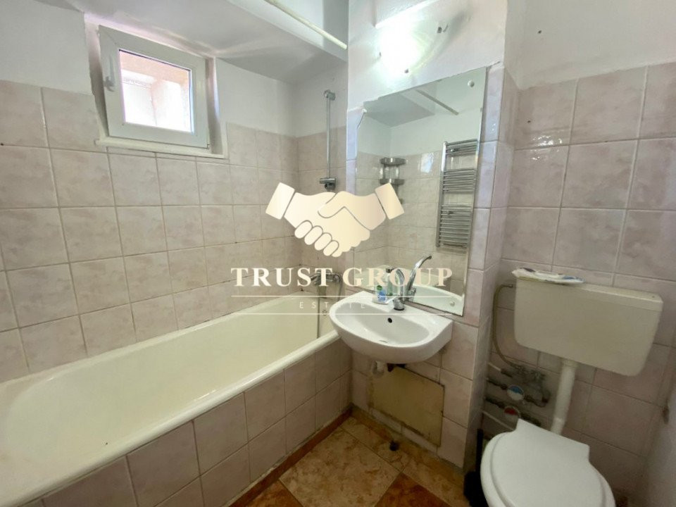 Apartament 3 camere decomandat spațios