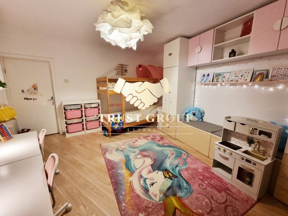 Apartament 3 camere Bulevardul Unirii vedere mixta