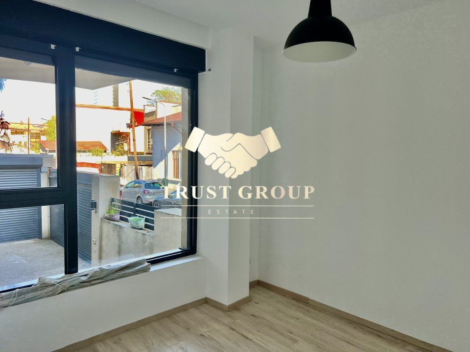 Apartament 6 camere tip duplex P+D -garaj inclus