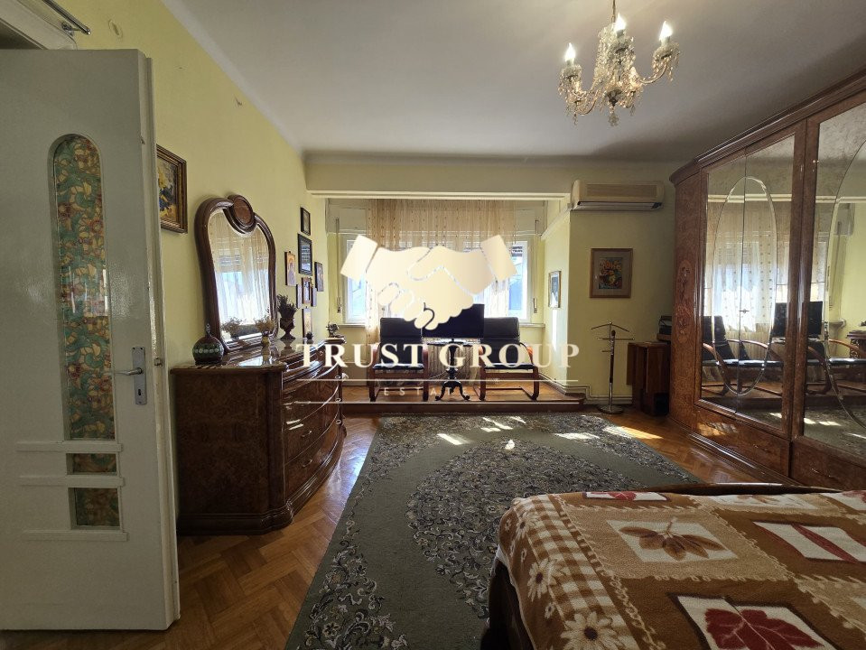 Apartament 3 camere Dacia 