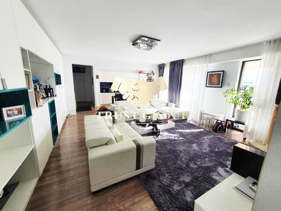 Apartament 3 camere Central Park 