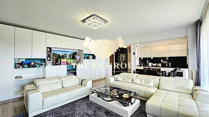 Apartament 3 camere Central Park 