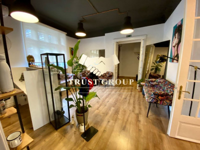   Apartament Spațios și Renovat într-o locație ideală 