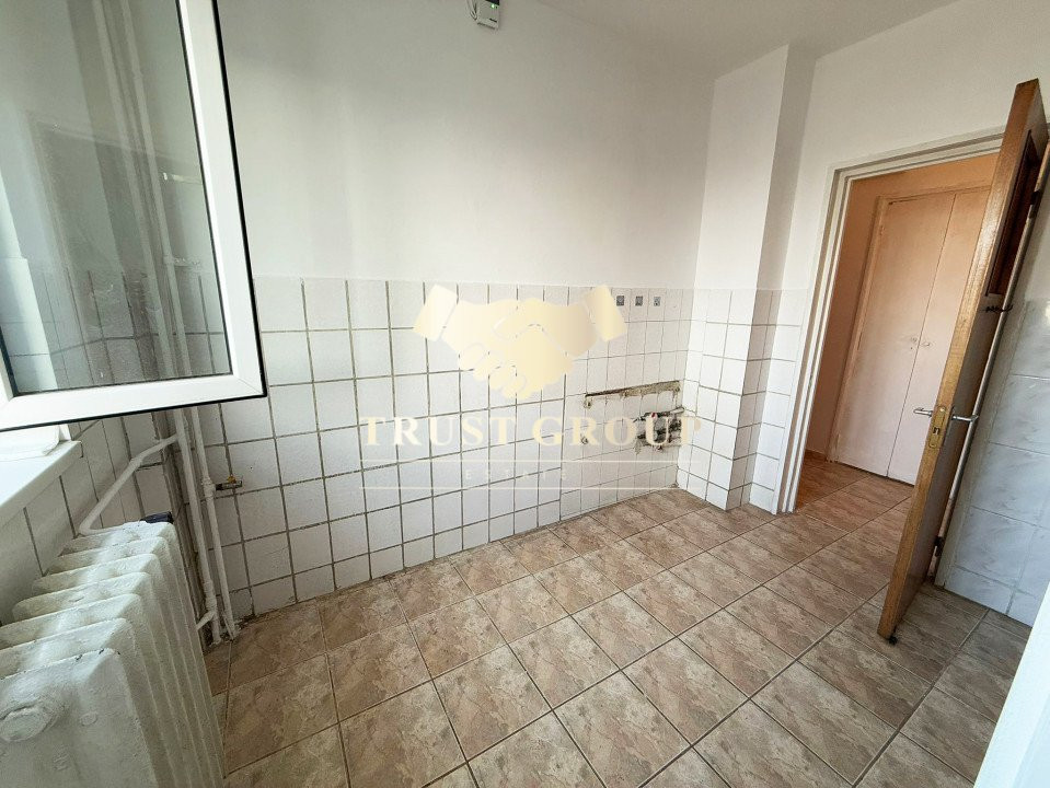 Titulescu -   Apartament 3 camere Victoriei 