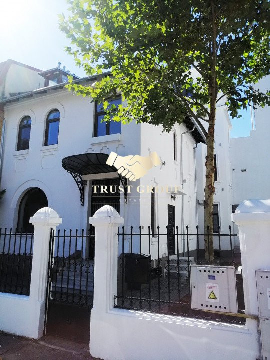  8 camere Kiseleff 100mp curte libera Vila D+P+2E+M