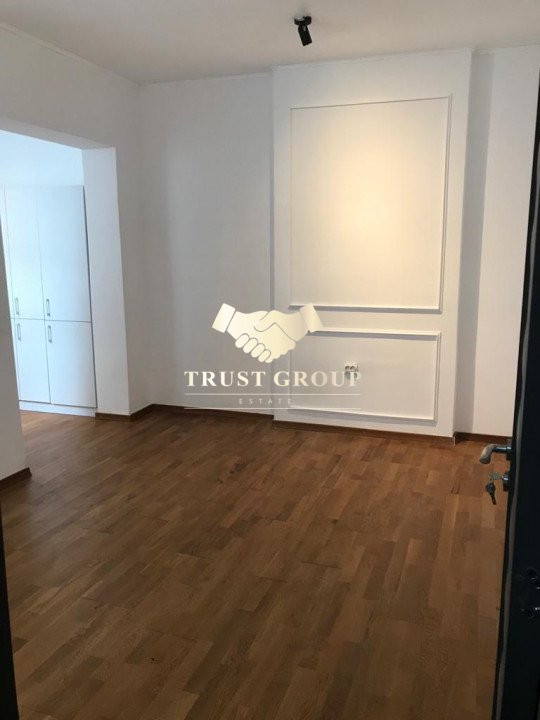  8 camere Kiseleff 100mp curte libera Vila D+P+2E+M