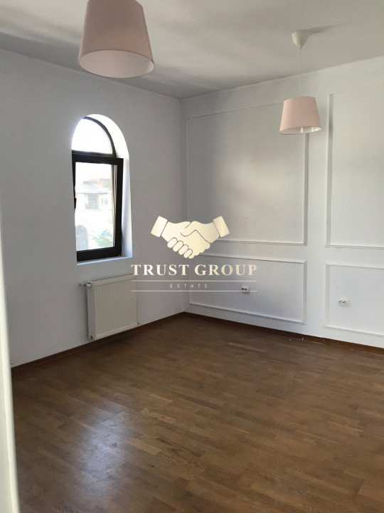  8 camere Kiseleff 100mp curte libera Vila D+P+2E+M