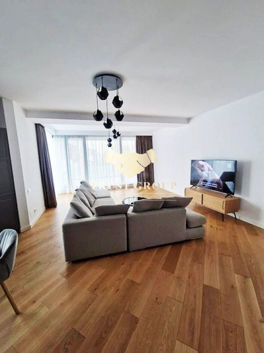 Apartament 4 camere 170mp + 2 locuri de parcare si 2 terase