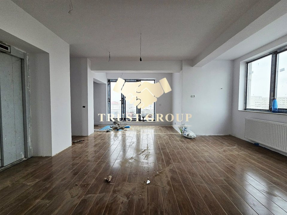 terasa 70mp | Apartament tip penthouse | Loc de parcare |   