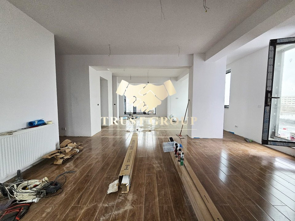 terasa 70mp | Apartament tip penthouse | Loc de parcare |   