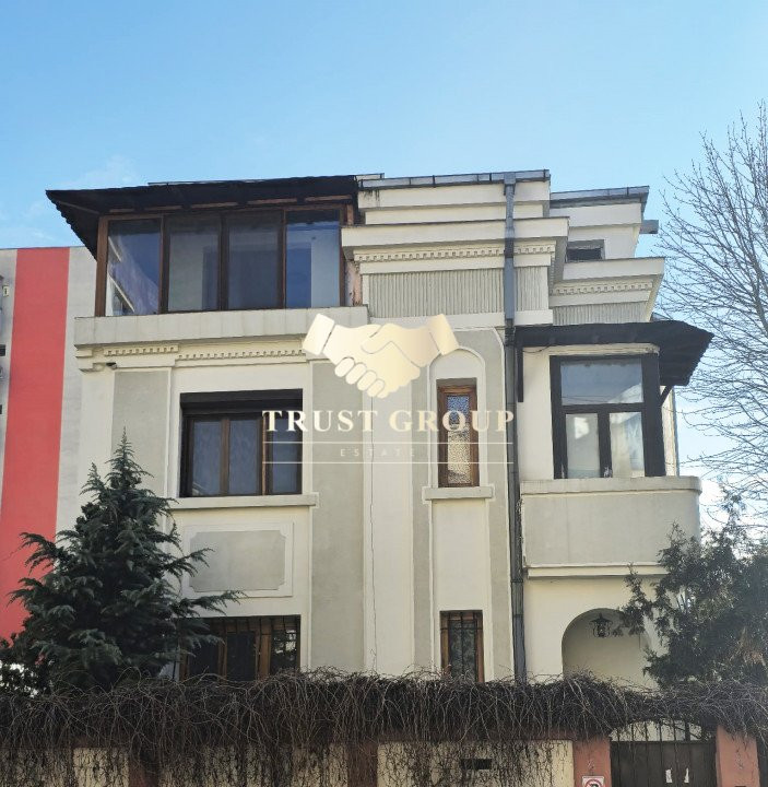  -Cu Garaj și Casă de Oaspeți- Vila Boierească Consolidată pe Teren Generos