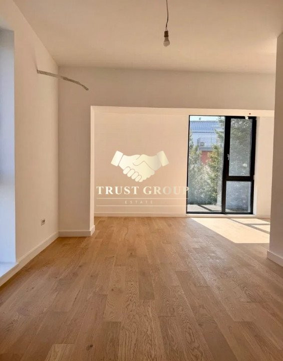  Vila Exclusivistă – 8 Camere, 600 mp Utili, Finalizată în 2025