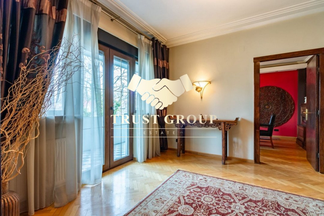 Apartament cu 4 camere de vânzare Aviatorilor/Aleea Modrogan