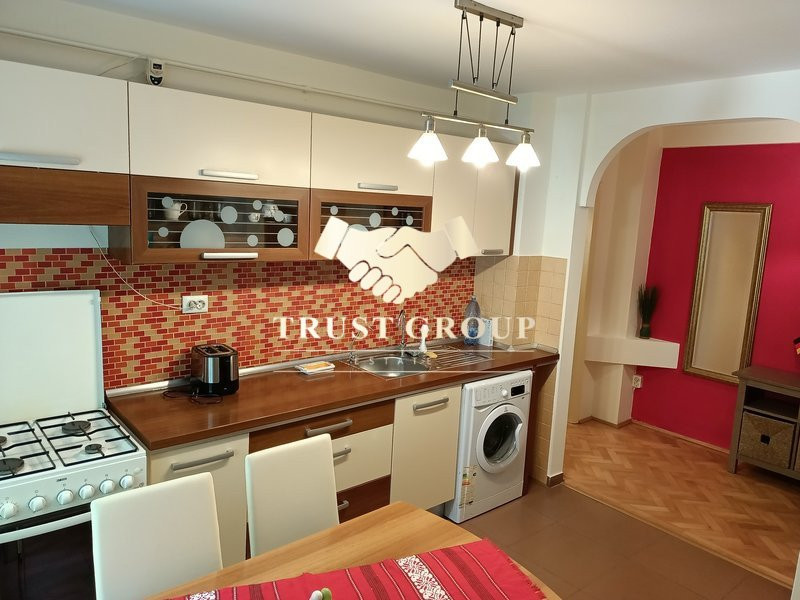 Apartament 2 camere Ultracentral -Universitate | Bloc 1980 