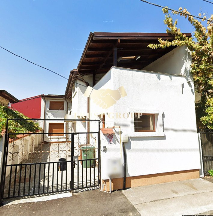 Domenii Vila eleganta 5 camere langa piata  