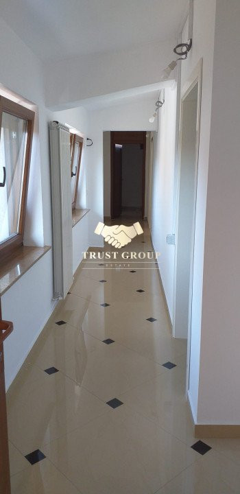 Domenii Vila eleganta 5 camere langa piata  