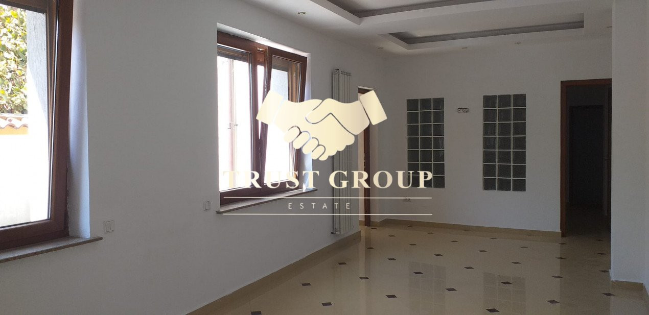 Domenii Vila eleganta 5 camere langa piata  